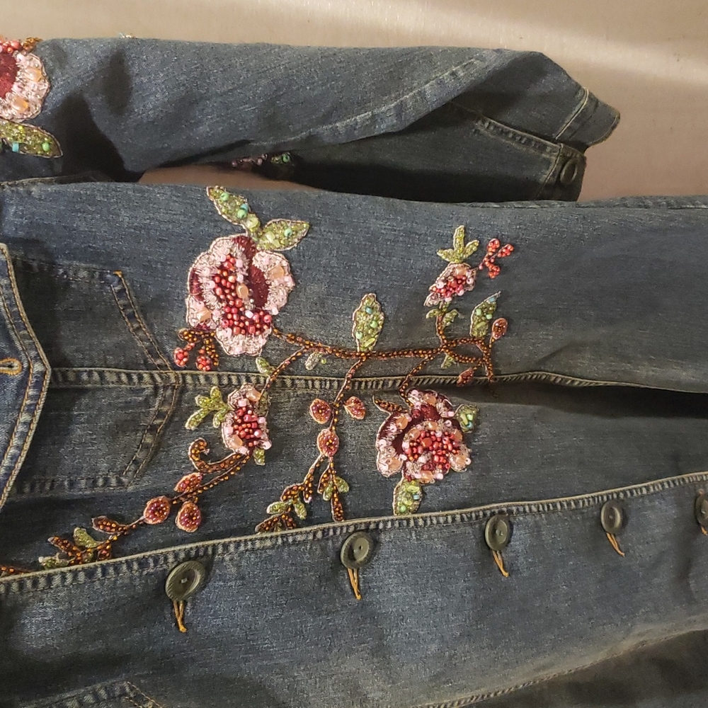 Jacket - Picture 3 of 4